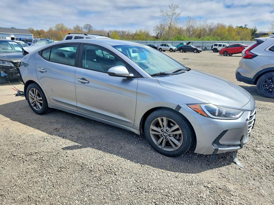 2017 Hyundai Elantra მანქანა იყიდება აუქციონზე, vin: 5NPD84LF5HH003296, აუქციონის ნომერი: 51851836