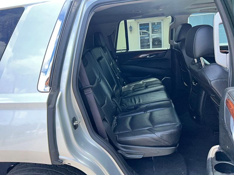 Продажа на аукционе авто 2015 Cadillac Escalade, vin: 1GYS4BKJ7FR302897, номер лота: 52178726