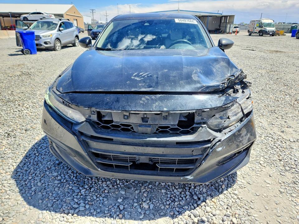 50481666 :رقم المزاد ، 1HGCV1F13JA199305 vin ، 2018 Honda Accord مزاد بيع