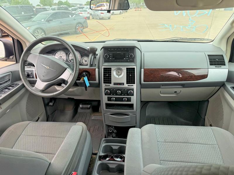 51482716 :رقم المزاد ، 2A4RR5D13AR166298 vin ، 2010 Chrysler Town & Country مزاد بيع
