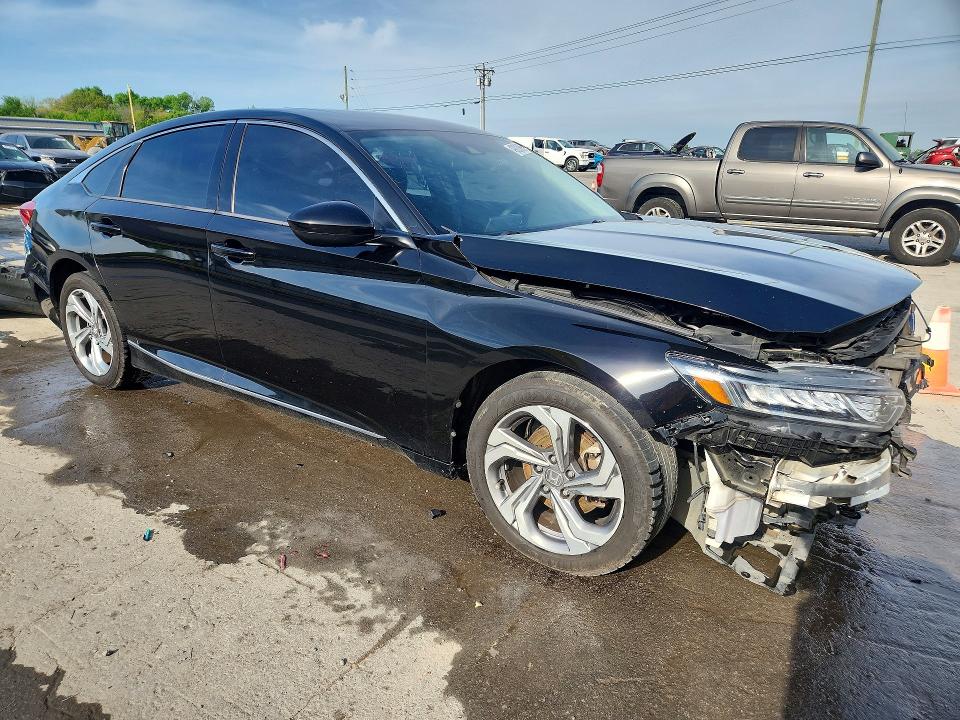 2018 Honda Accord მანქანა იყიდება აუქციონზე, vin: 1HGCV1F40JA116665, აუქციონის ნომერი: 49820996