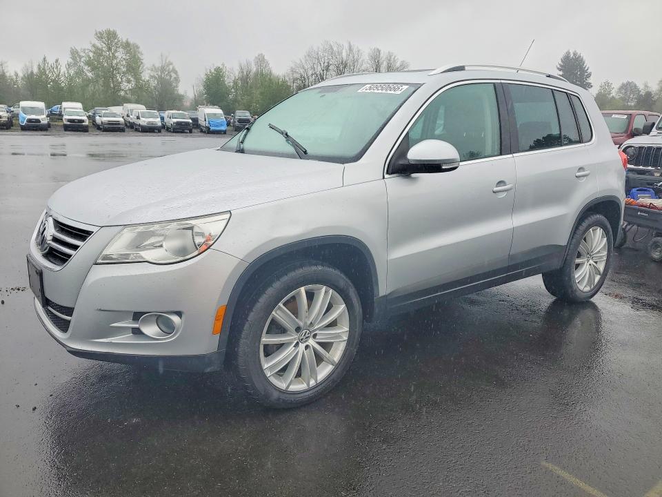 50950666 :رقم المزاد ، WVGAV7AX2BW547521 vin ، 2011 Volkswagen Tiguan مزاد بيع