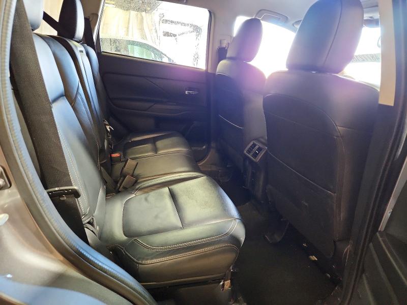 48772186 :رقم المزاد ، JA4AZ3A33LZ021388 vin ، 2020 Mitsubishi Outlander مزاد بيع