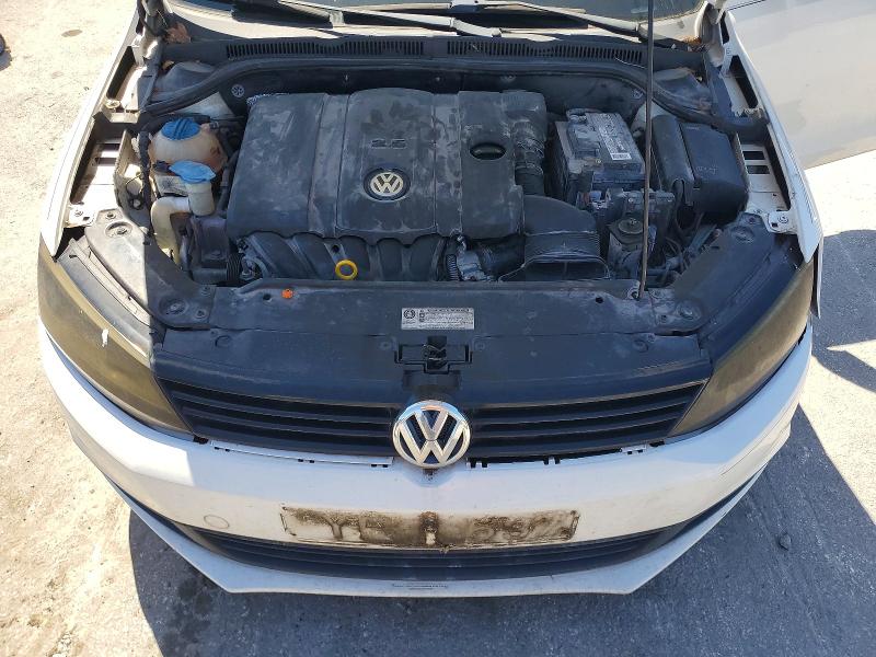 50130586 :رقم المزاد ، 3VWDX7AJ3BM364682 vin ، 2011 Volkswagen Jetta مزاد بيع