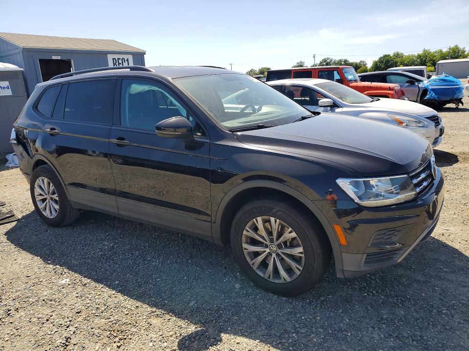 Продаж на аукціоні авто 2019 Volkswagen Tiguan, vin: 3VV0B7AX2KM079963, номер лоту: 49517726