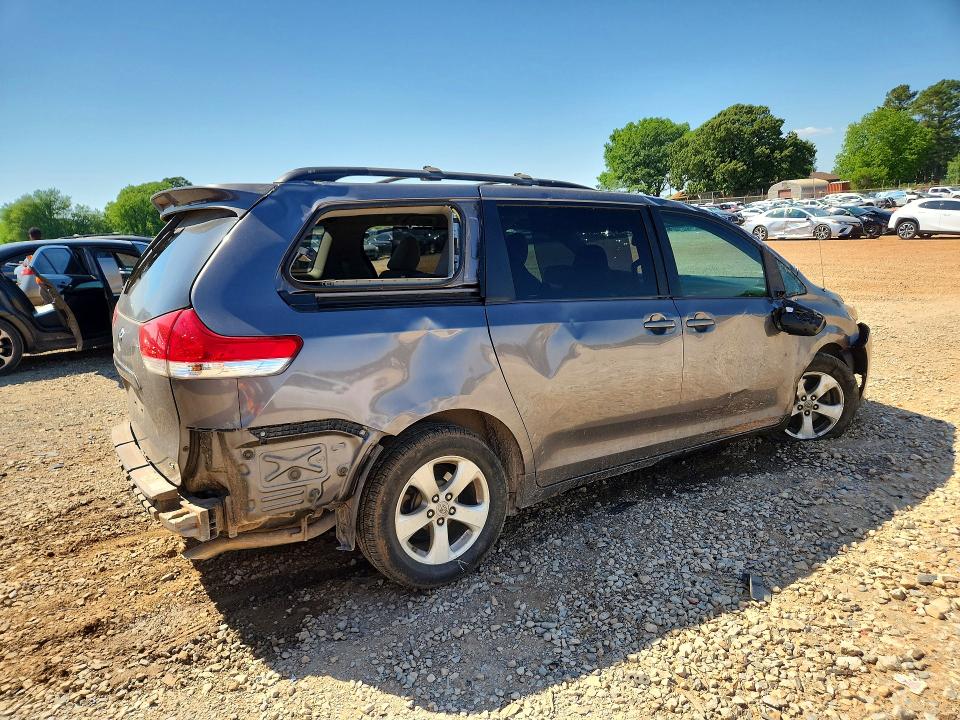 Продажа на аукционе авто 2011 Toyota Sienna, vin: 5TDKK3DC9BS091990, номер лота: 50629646