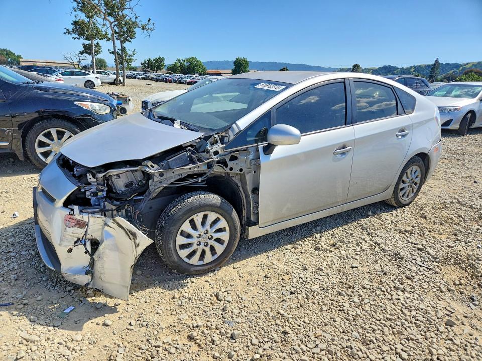 51692076 :رقم المزاد ، JTDKN3DP3C3030521 vin ، 2012 Toyota Prius Plug-in Hybrid مزاد بيع