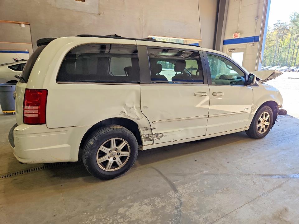 49283626 :رقم المزاد ، 2A8HR54P28R832009 vin ، 2008 Chrysler Town & Country مزاد بيع
