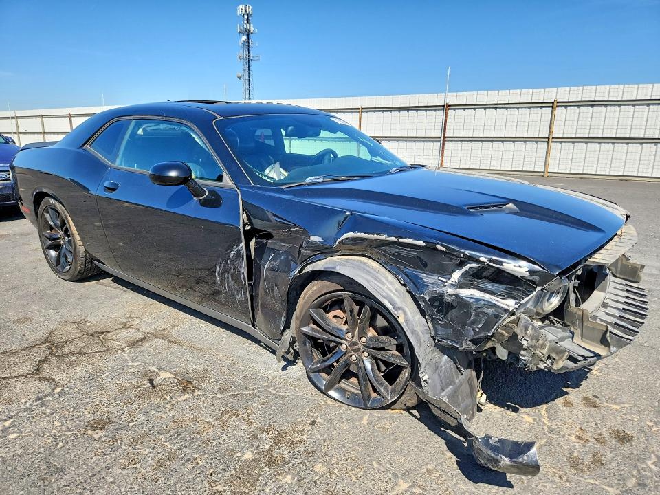 51001486 :رقم المزاد ، 2C3CDZAG8GH264515 vin ، 2016 Dodge Challenger مزاد بيع