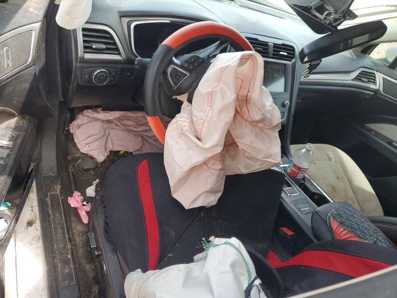 49084366 :رقم المزاد ، 3FA6P0HD2LR251156 vin ، 2020 Ford Fusion مزاد بيع