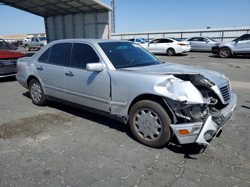 Aukcja sprzedaży 1999 Mercedes-benz E, vin: WDBJF65H2XA731293, numer aukcji: 50424306