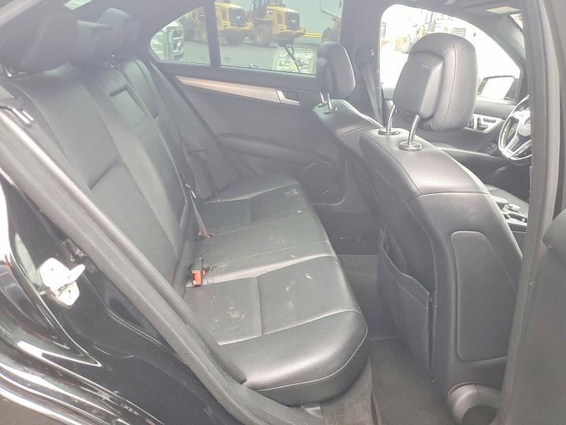 2013 Mercedes-benz C მანქანა იყიდება აუქციონზე, vin: WDDGF4HB4DR242310, აუქციონის ნომერი: 51828276