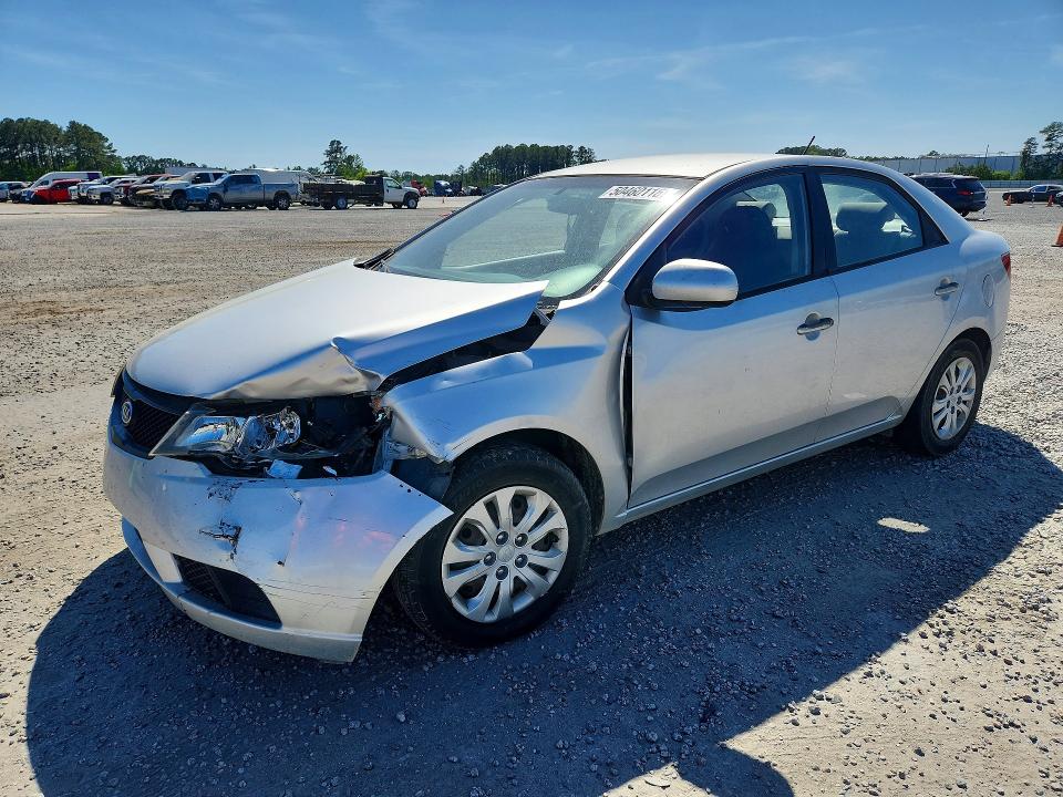 2010 Kia Forte მანქანა იყიდება აუქციონზე, vin: KNAFT4A27A5049285, აუქციონის ნომერი: 50460116