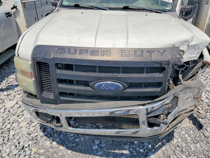 50879596 :رقم المزاد ، 1FDAF57R68EA17660 vin ، 2008 Ford F550 مزاد بيع