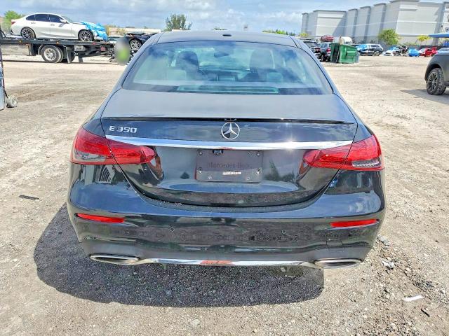 47845696 :رقم المزاد ، W1KZF8DB9MA922224 vin ، 2021 Mercedes-benz E مزاد بيع