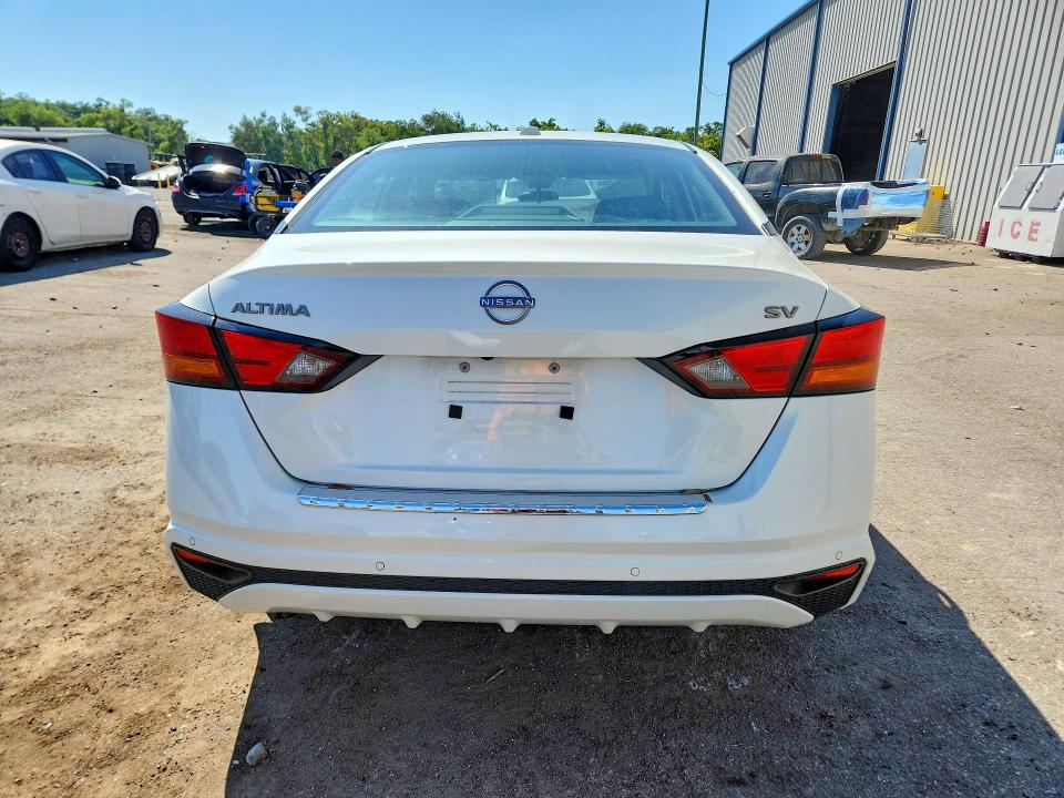 50223656 :رقم المزاد ، 1N4BL4DV6PN327468 vin ، 2023 Nissan Altima مزاد بيع