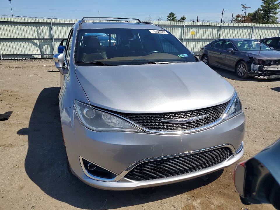 49069236 :رقم المزاد ، 2C4RC1GG2LR271899 vin ، 2020 Chrysler Pacifica مزاد بيع