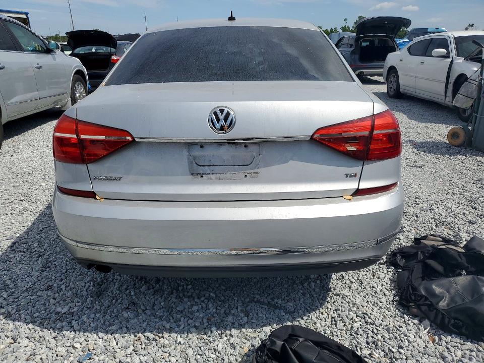 51955476 :رقم المزاد ، 1VWAT7A3XGC053260 vin ، 2016 Volkswagen Passat مزاد بيع