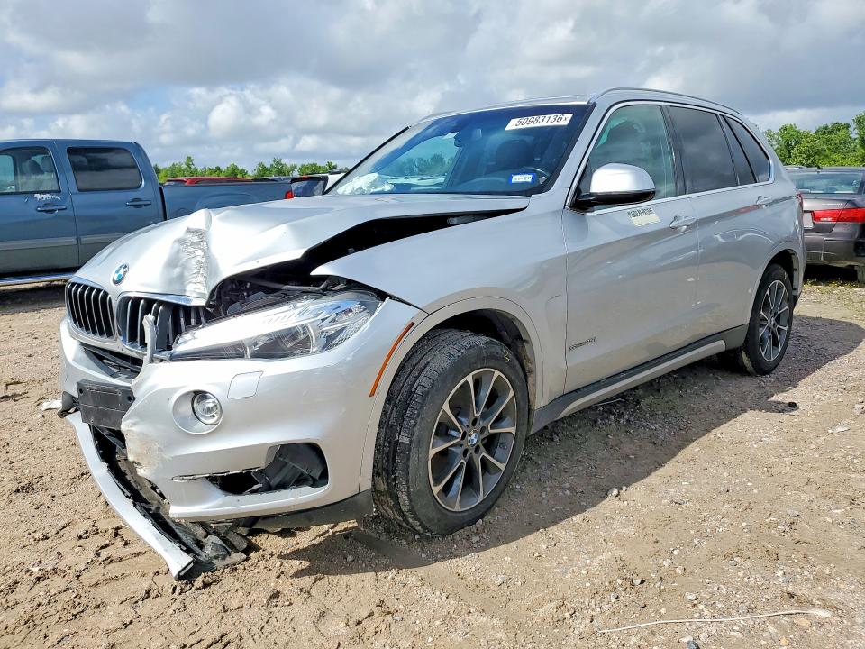 50983136 :رقم المزاد ، 5UXKR2C39H0U23170 vin ، 2017 Bmw X5 مزاد بيع