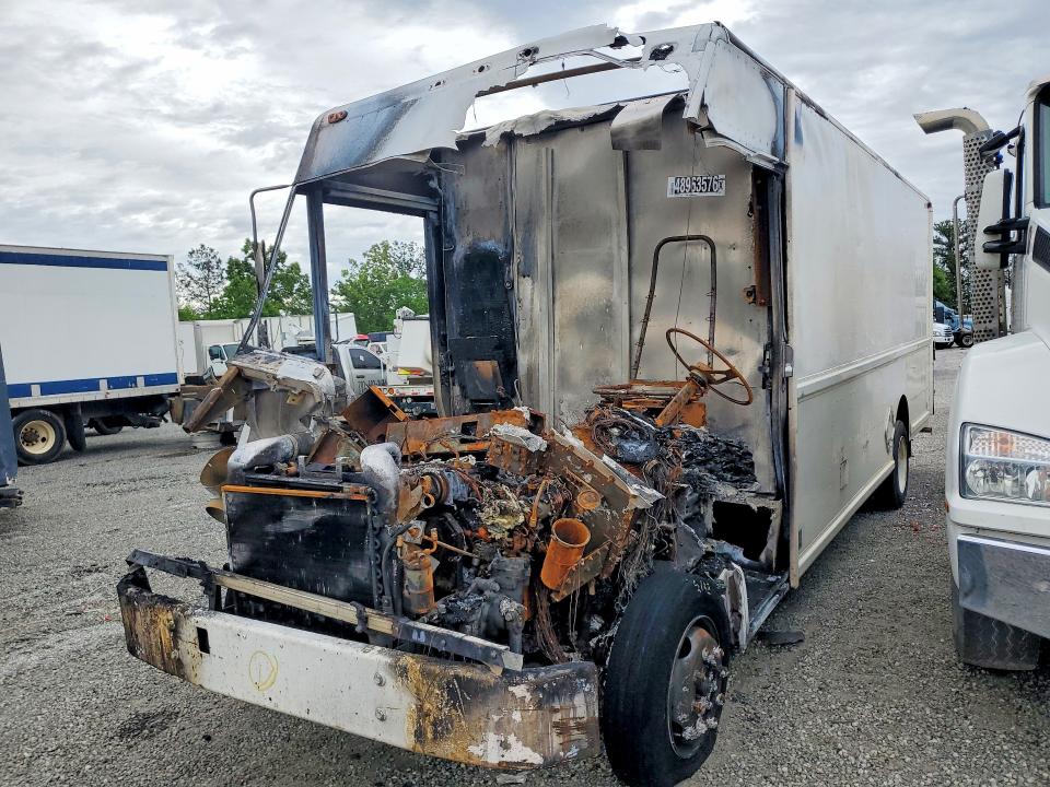 Aukcja sprzedaży 2000 Freigliner Chassis, vin: 4UZA5FAC2YCG64049, numer aukcji: 48963576