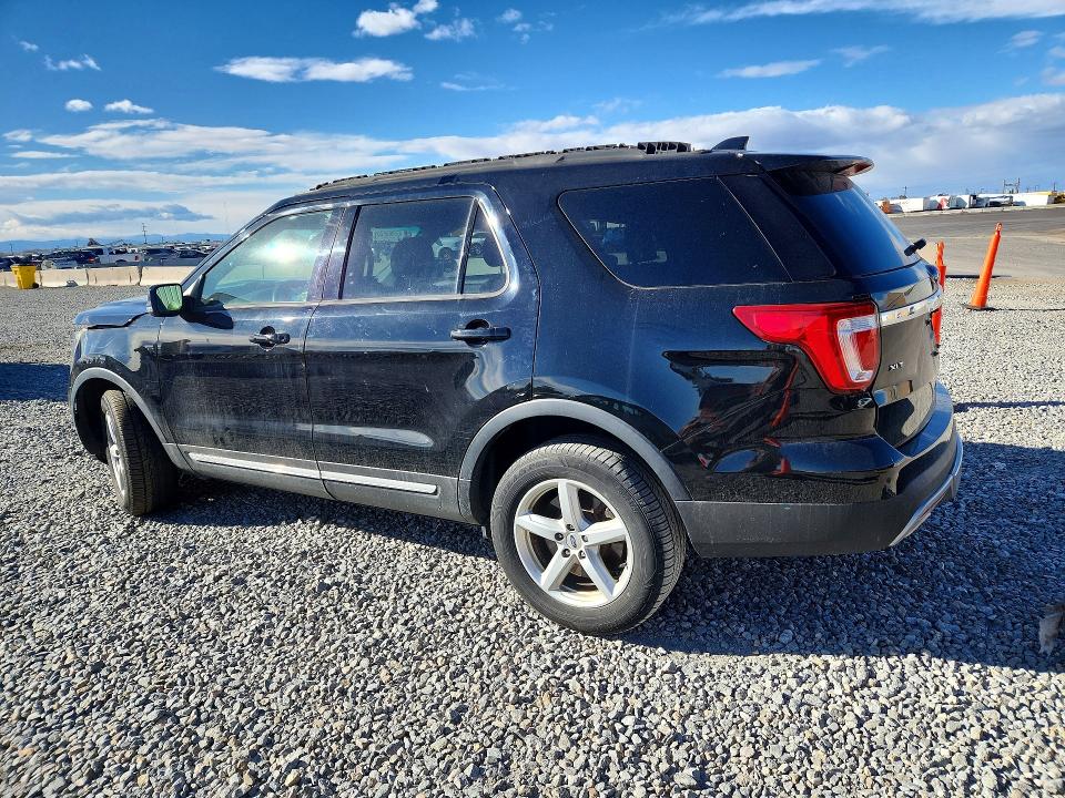 48799556 :رقم المزاد ، 1FM5K8D89HGA83179 vin ، 2017 Ford Explorer مزاد بيع