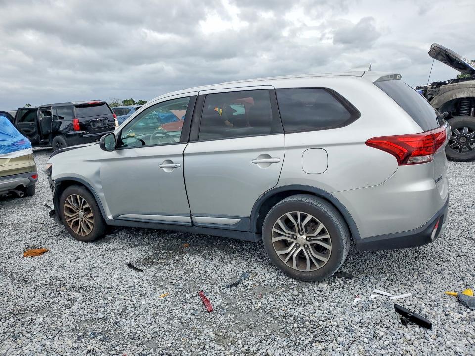 Продаж на аукціоні авто 2018 Mitsubishi Outlander, vin: JA4AD2A39JZ052618, номер лоту: 48877206