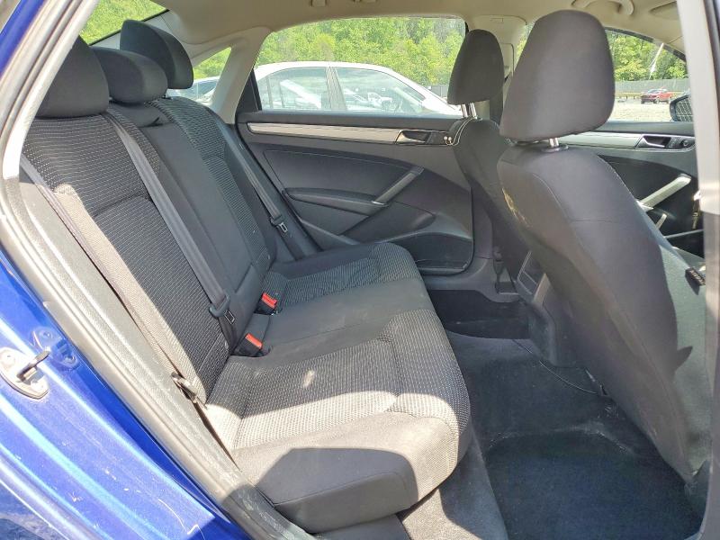 51069076 :رقم المزاد ، 1VWAT7A33HC021946 vin ، 2017 Volkswagen Passat مزاد بيع