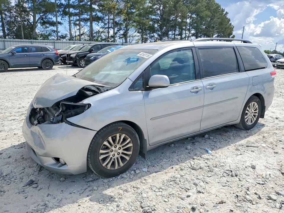 2014 Toyota Sienna მანქანა იყიდება აუქციონზე, vin: 5TDYK3DC8ES520115, აუქციონის ნომერი: 48163116