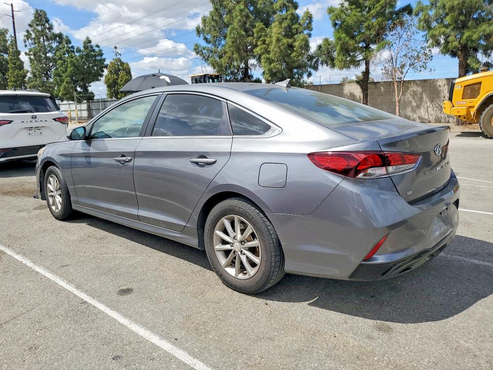 50986796 :رقم المزاد ، 5NPE24AF0JH723443 vin ، 2018 Hyundai Sonata مزاد بيع