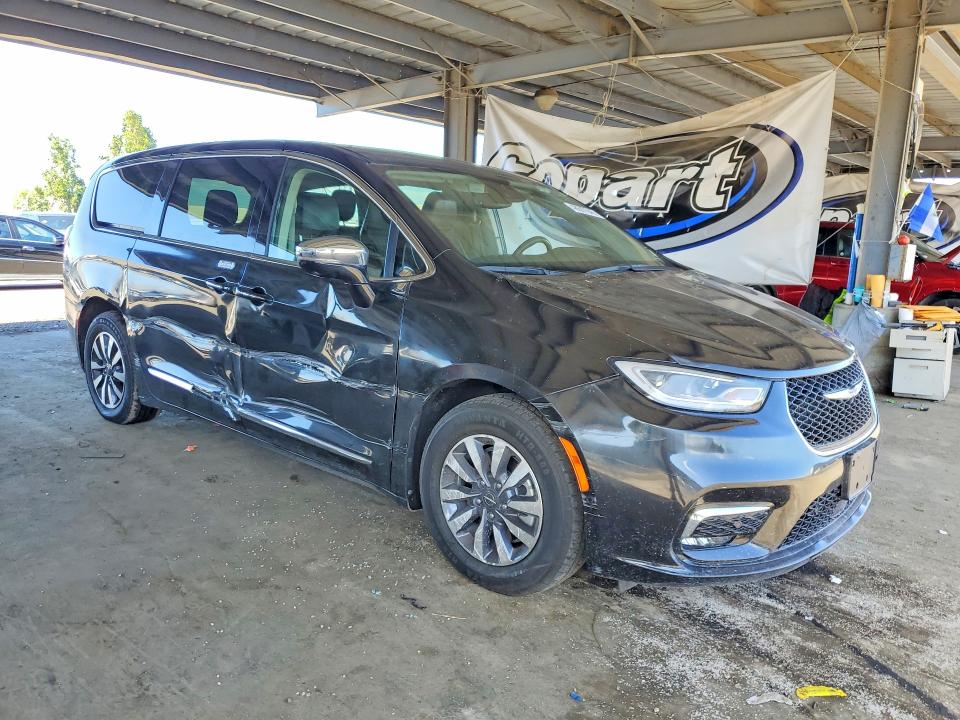 Продажа на аукционе авто 2022 Chrysler Pacifica, vin: 2C4RC1S76NR173484, номер лота: 48687046