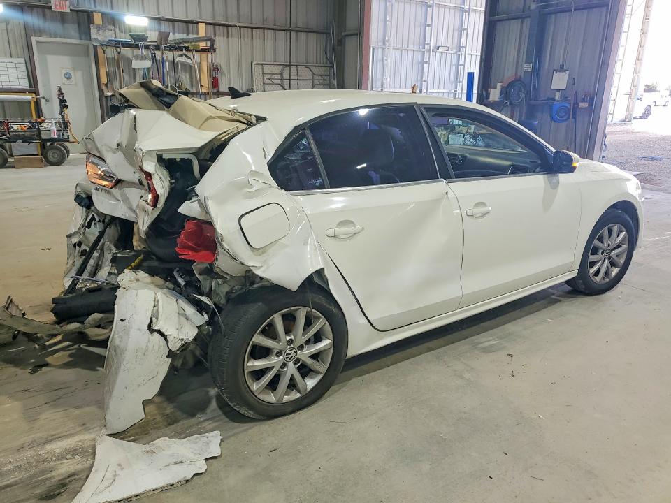 49125886 :رقم المزاد ، 3VWDP7AJ2DM448155 vin ، 2013 Volkswagen Jetta مزاد بيع