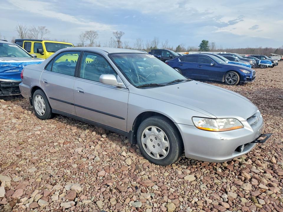 Продаж на аукціоні авто 2000 Honda Accord, vin: 1HGCG6554YA106930, номер лоту: 49443686