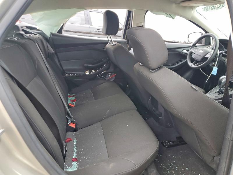 51383096 :رقم المزاد ، 1FADP3K25FL215769 vin ، 2015 Ford Focus مزاد بيع