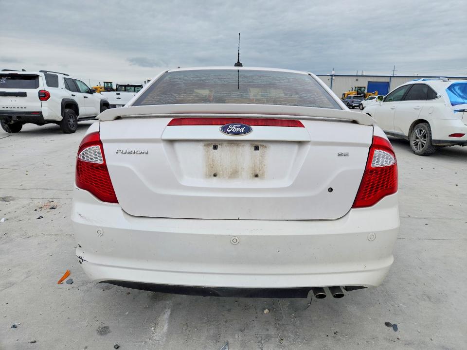 2010 Ford Fusion მანქანა იყიდება აუქციონზე, vin: 3FAHP0HA2AR317880, აუქციონის ნომერი: 51655076