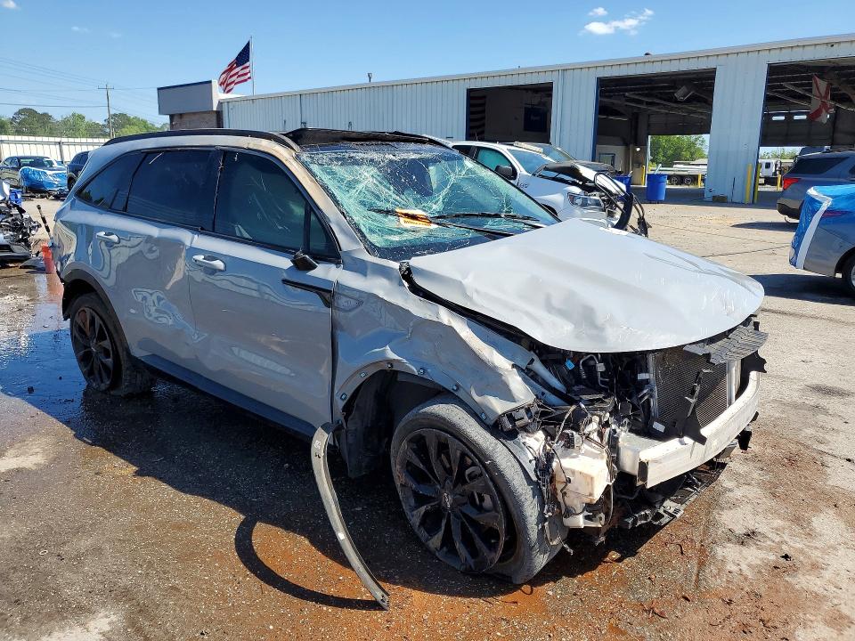 49979106 :رقم المزاد ، 5XYRK4LF0NG118298 vin ، 2022 Kia Sorento مزاد بيع