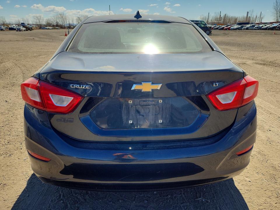 Продаж на аукціоні авто 2018 Chevrolet Cruze, vin: 1G1BE5SM5J7131126, номер лоту: 51300816