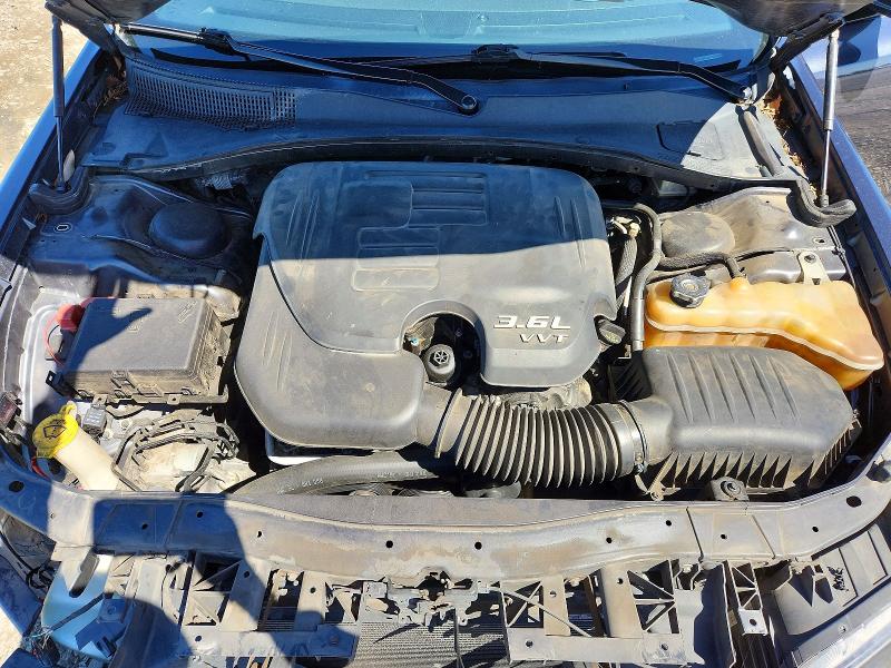 2016 Chrysler 300 მანქანა იყიდება აუქციონზე, vin: 2C3CCABG3GH175728, აუქციონის ნომერი: 51132326