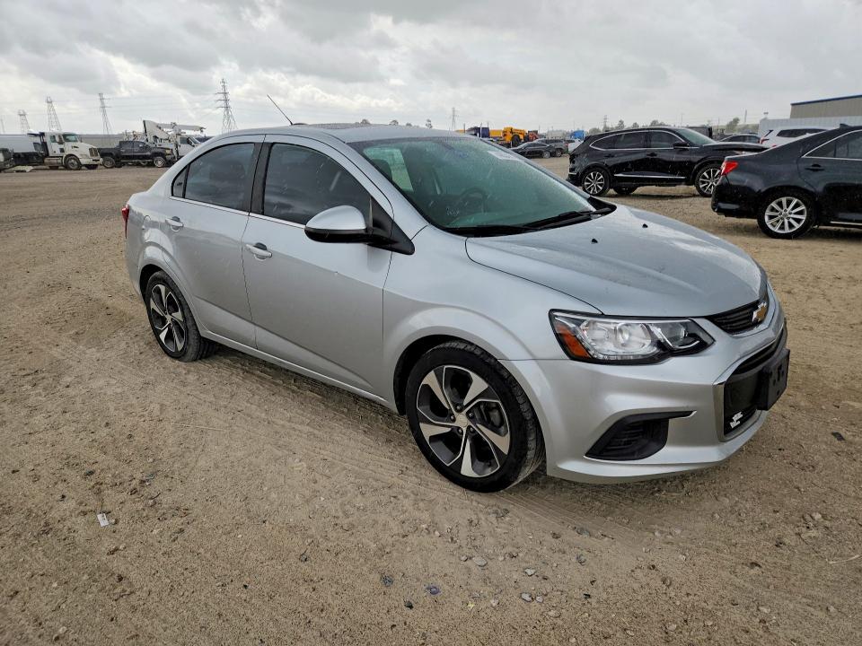 48345166 :رقم المزاد ، 1G1JF5SB9L4114146 vin ، 2020 Chevrolet Sonic مزاد بيع