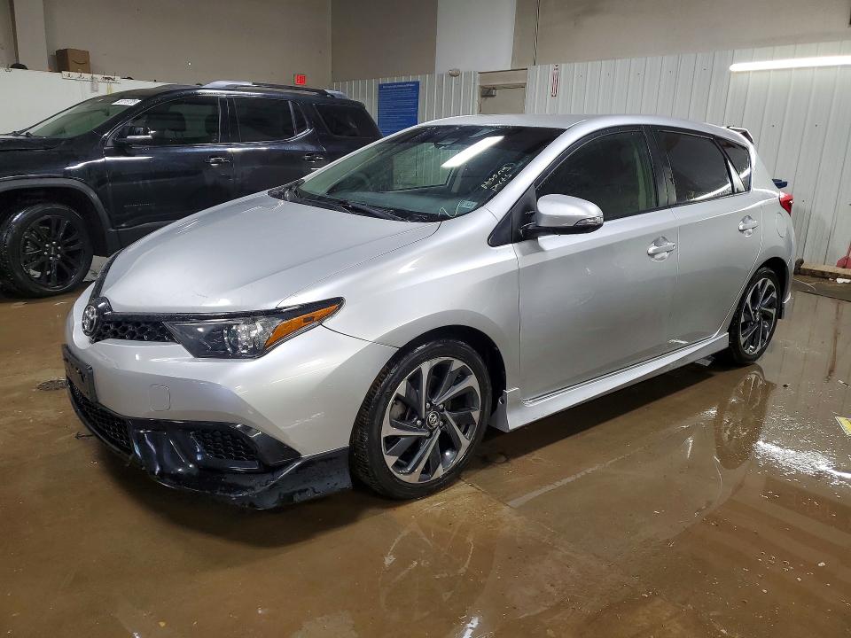 49249396 :رقم المزاد ، JTNKARJE2JJ575969 vin ، 2018 Toyota Corolla Im مزاد بيع
