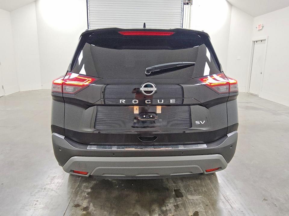 48627556 :رقم المزاد ، 5N1BT3BA7PC879234 vin ، 2023 Nissan Rogue مزاد بيع