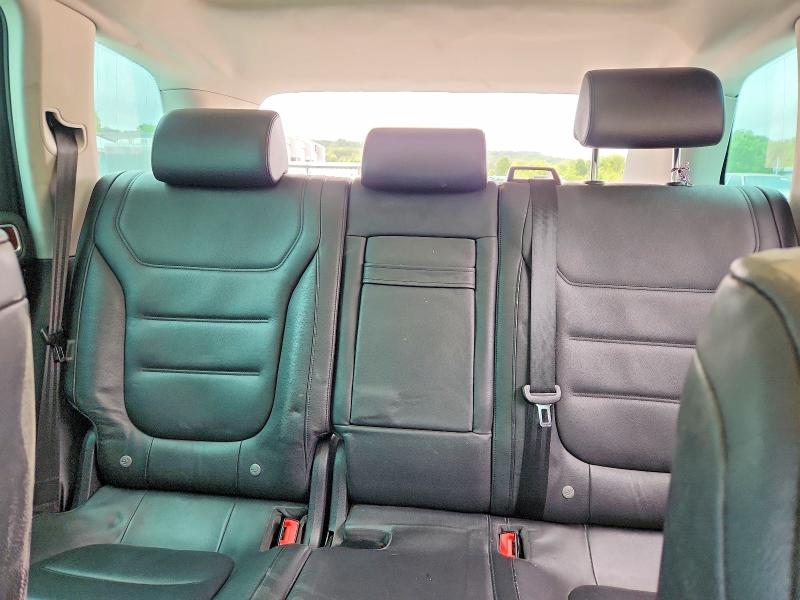49149786 :رقم المزاد ، WVGFF9BP6BD000664 vin ، 2011 Volkswagen Touareg مزاد بيع