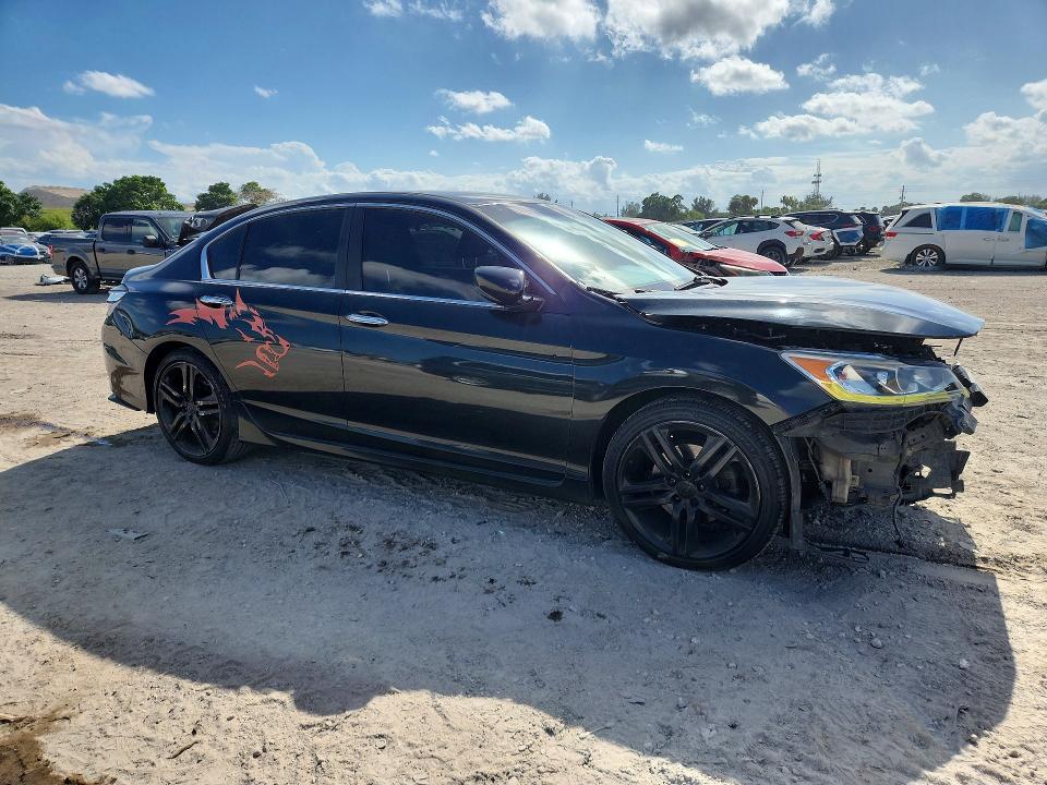 Auction sale of the 2017 Honda Accord, vin: 1HGCR2F5XHA051255, lot number: 51257206