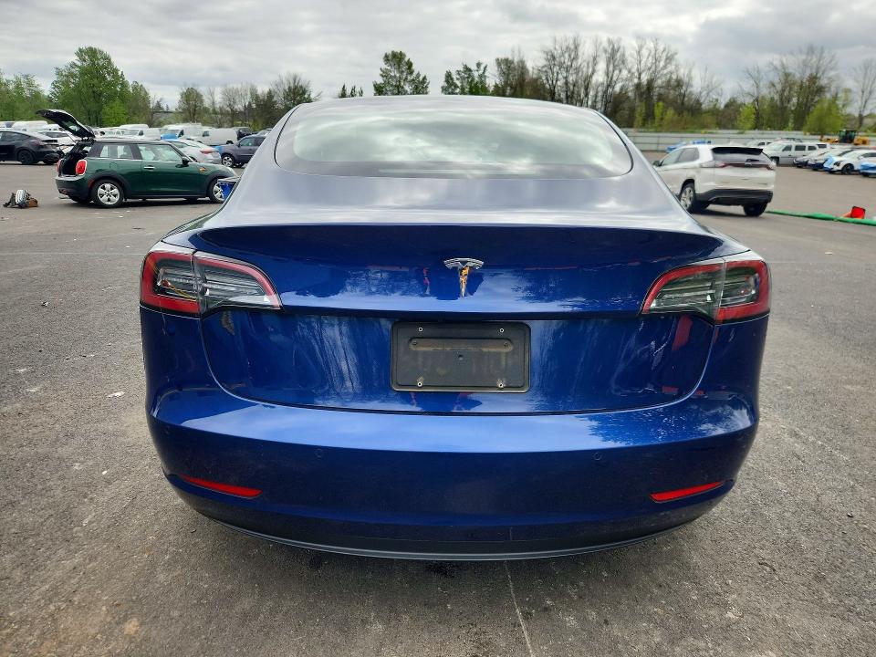 51327546 :رقم المزاد ، 5YJ3E1EA4NF369491 vin ، 2022 Tesla Model 3 مزاد بيع