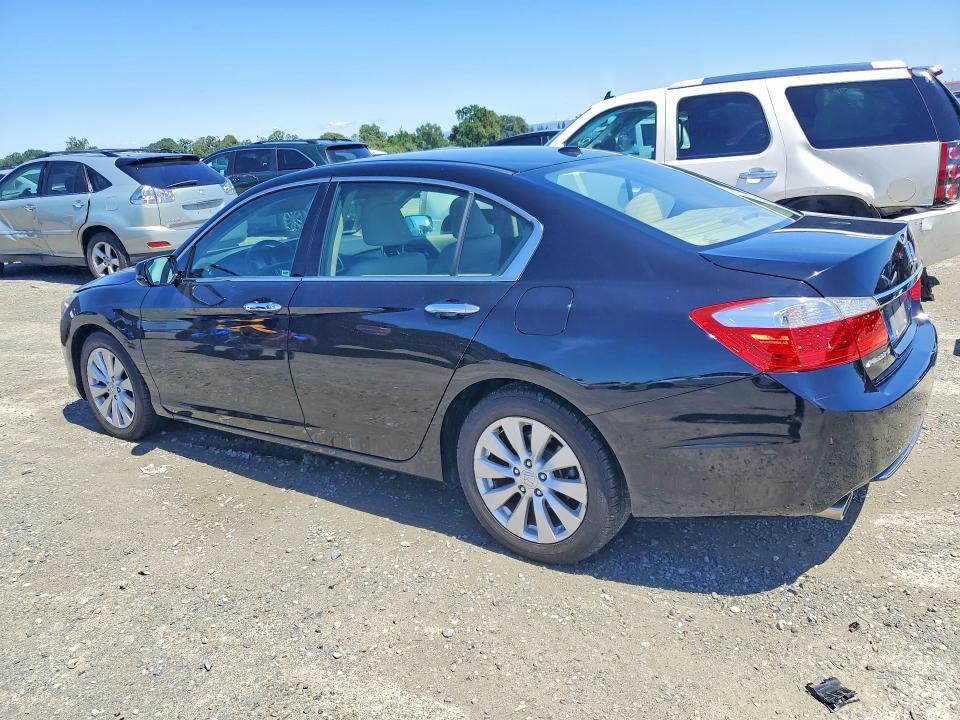2015 Honda Accord მანქანა იყიდება აუქციონზე, vin: 1HGCR3F8XFA033206, აუქციონის ნომერი: 51023056