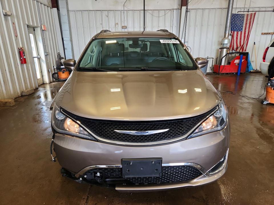 Продажа на аукционе авто 2017 Chrysler Pacifica, vin: 2C4RC1BG8HR810086, номер лота: 49322516