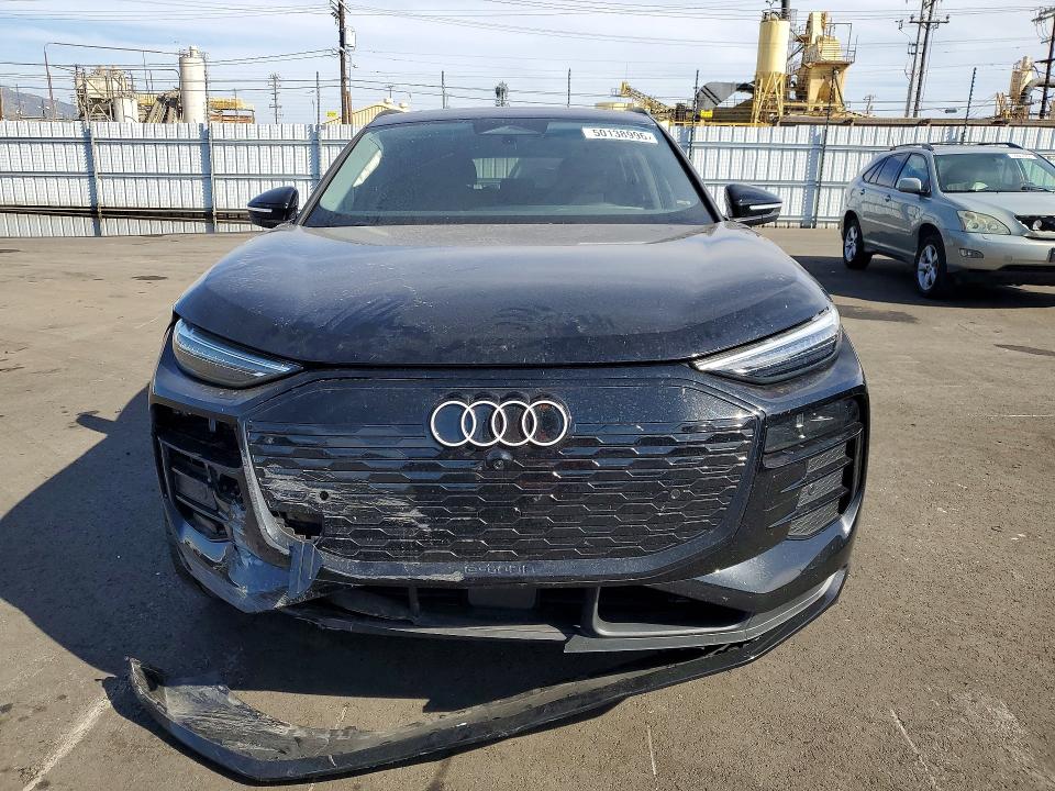 2025 Audi Q6 E-tron მანქანა იყიდება აუქციონზე, vin: WA124BGF2SA058217, აუქციონის ნომერი: 50138996