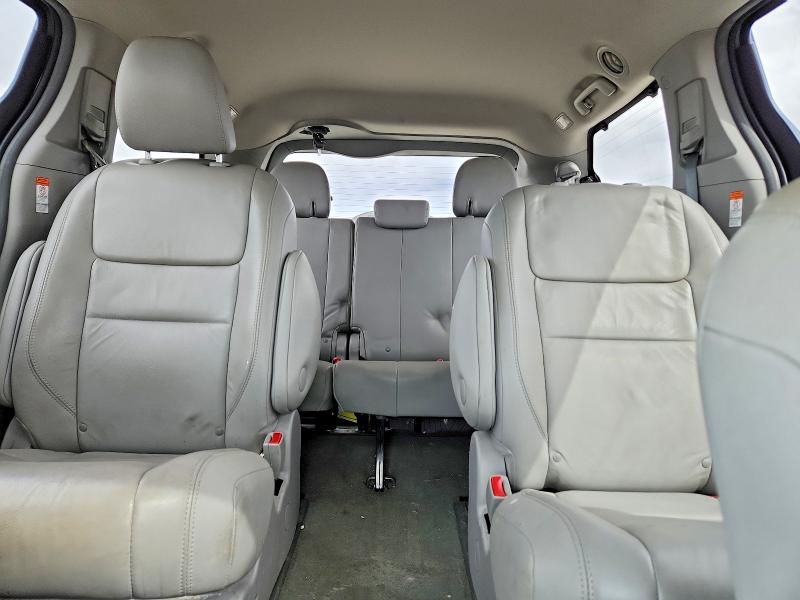50899566 :رقم المزاد ، 5TDDZ3DC8HS170841 vin ، 2017 Toyota Sienna مزاد بيع