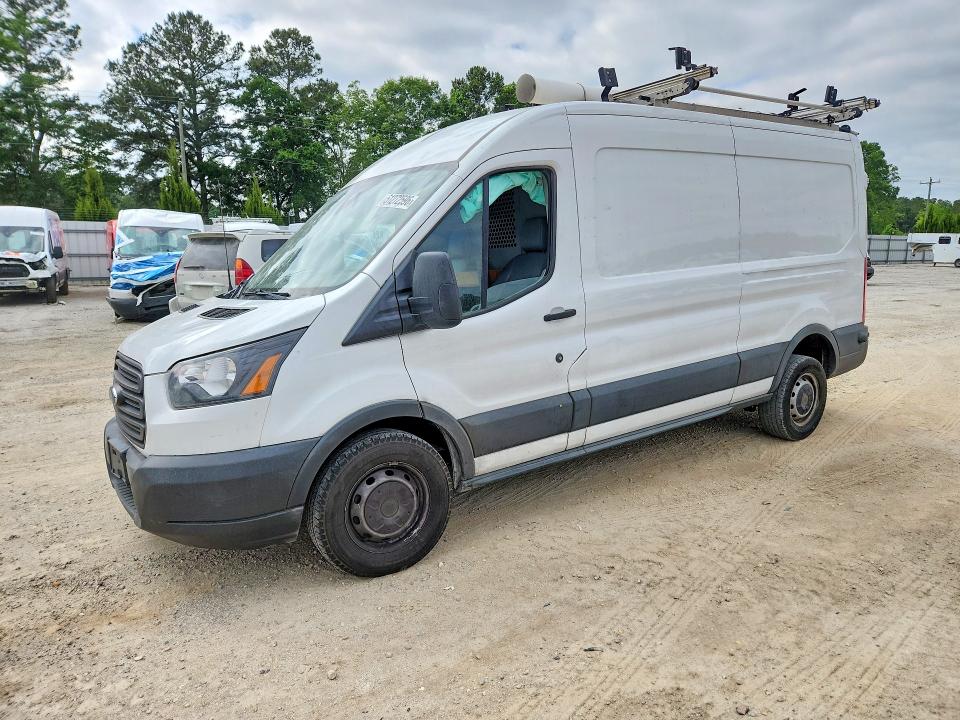 51272596 :رقم المزاد ، 1FTYR2CM8JKA62562 vin ، 2018 Ford Transit مزاد بيع