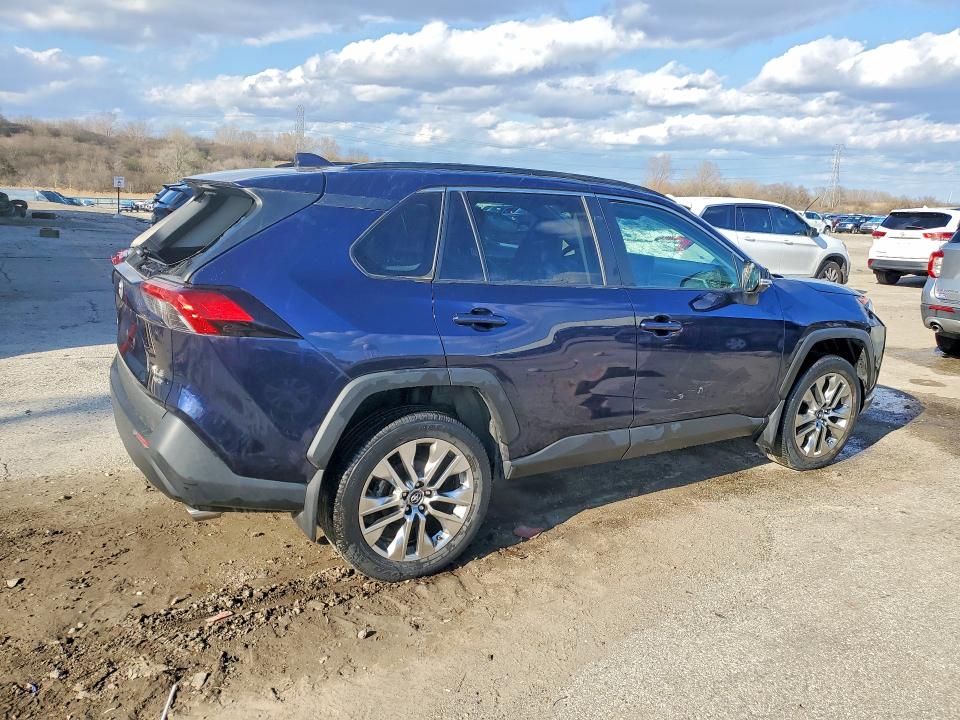 Продажа на аукционе авто 2019 Toyota Rav4, vin: 2T3A1RFV6KW045600, номер лота: 48942476