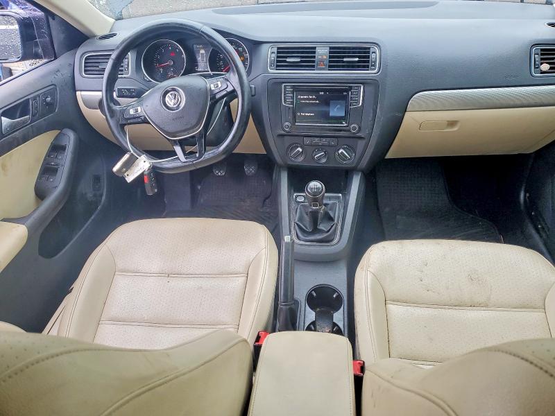 50611396 :رقم المزاد ، 3VWB67AJ6HM342808 vin ، 2017 Volkswagen Jetta مزاد بيع